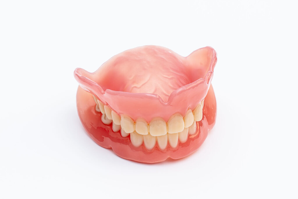 株式会社フジ・デンタルラボ　歯科医院様向けデジタルフルデンチャー　DENTCAデザイン